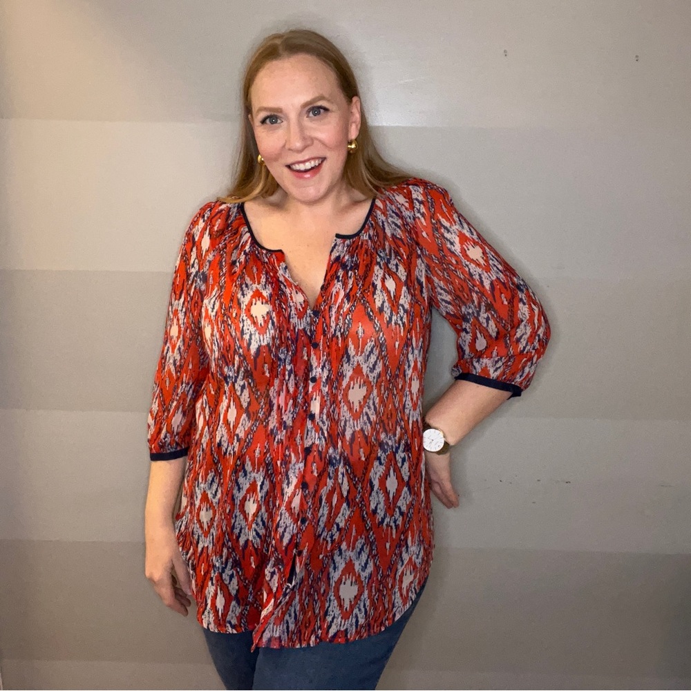 Daniel Rainn from Nordstrom 1X geometric print blouse in red/white/navy!